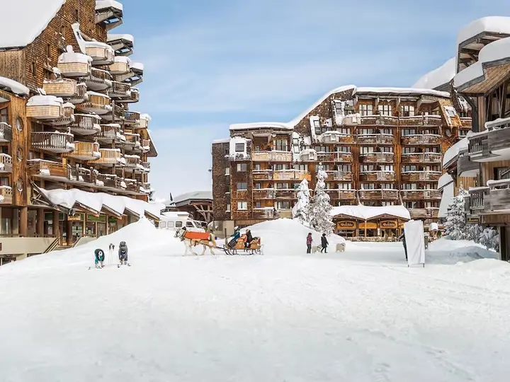 Pierre and Vacances Residence Saskia Falaise in Avoriaz, with the snow-covered pedestrian street outside